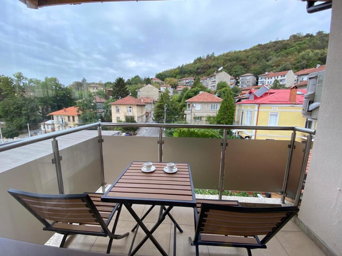 Coziness And Comfort In The Old Town Veliko Tarnovo Buitenkant foto